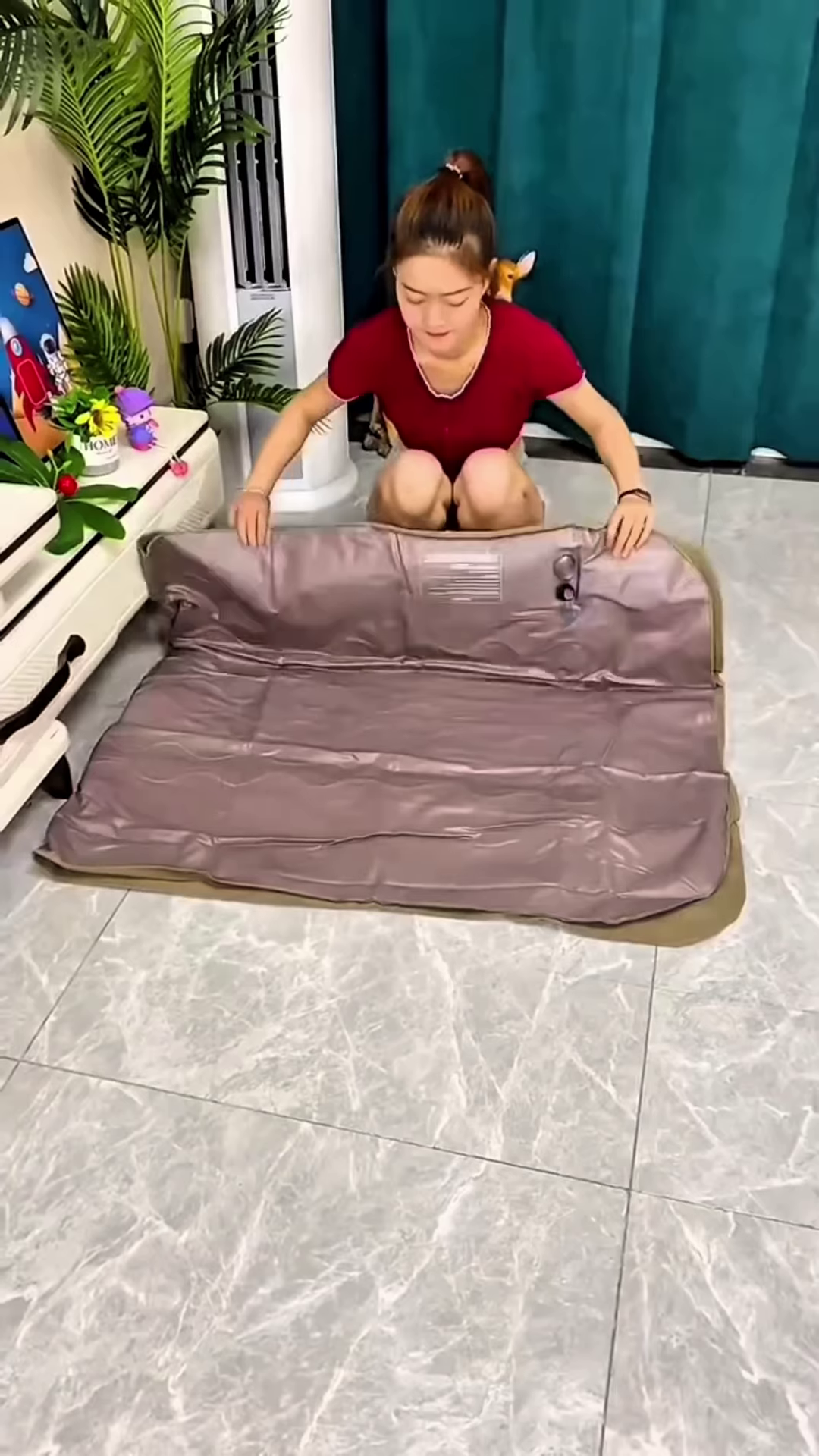Premium Portable Inflatable Air Bed with Built-In Pump - Image 3