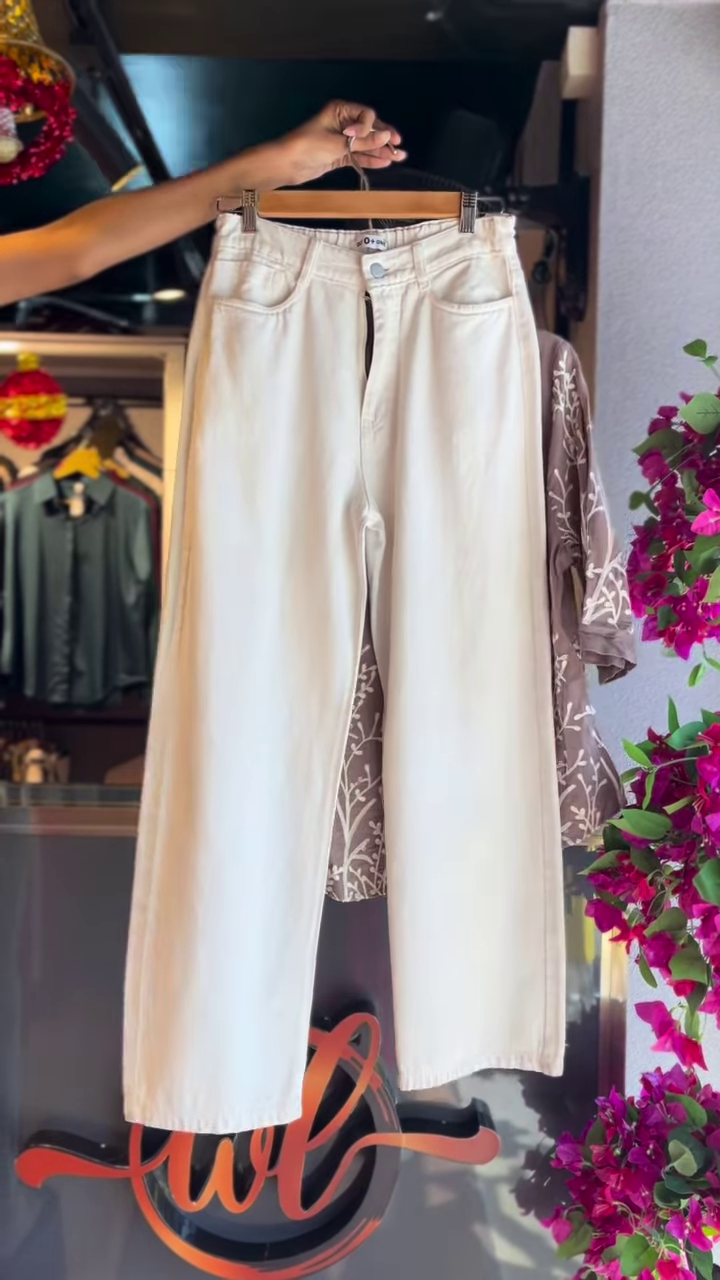 Mauve Embroidered High-Low Tunic with White Linen Trousers - Image 2
