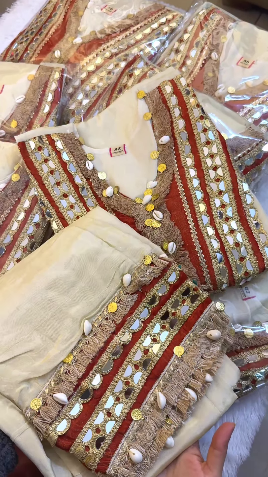 Traditional Ivory Punjabi Suit with Red Mirror Work and Shell Accents - Image 3