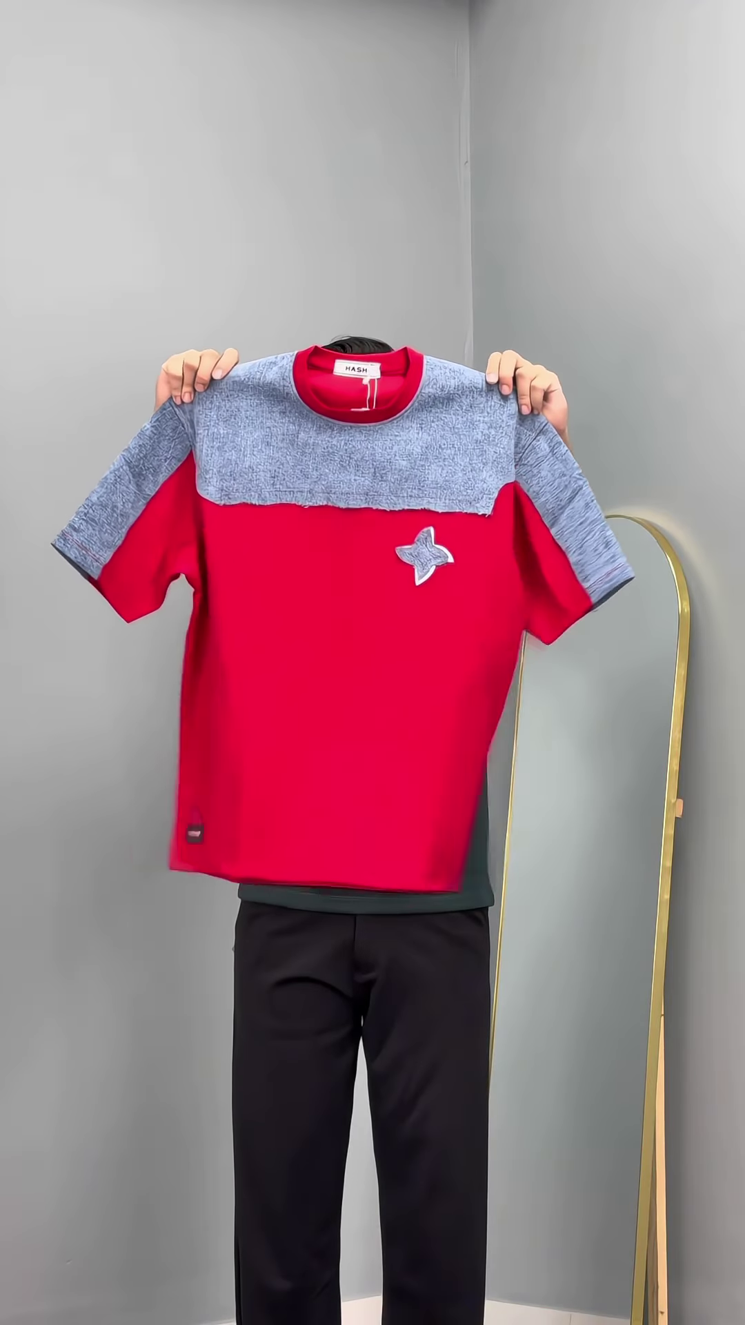 Men’s White and Blue Color-Block T-Shirt with Star Detail - Image 4