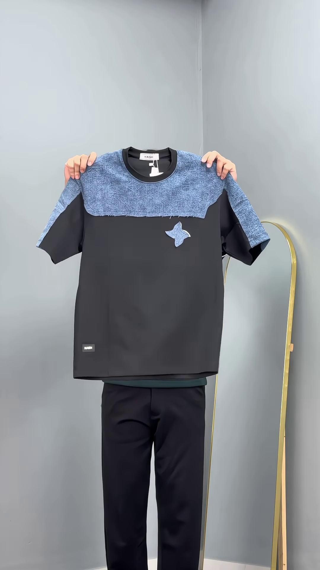 Men’s White and Blue Color-Block T-Shirt with Star Detail - Image 2