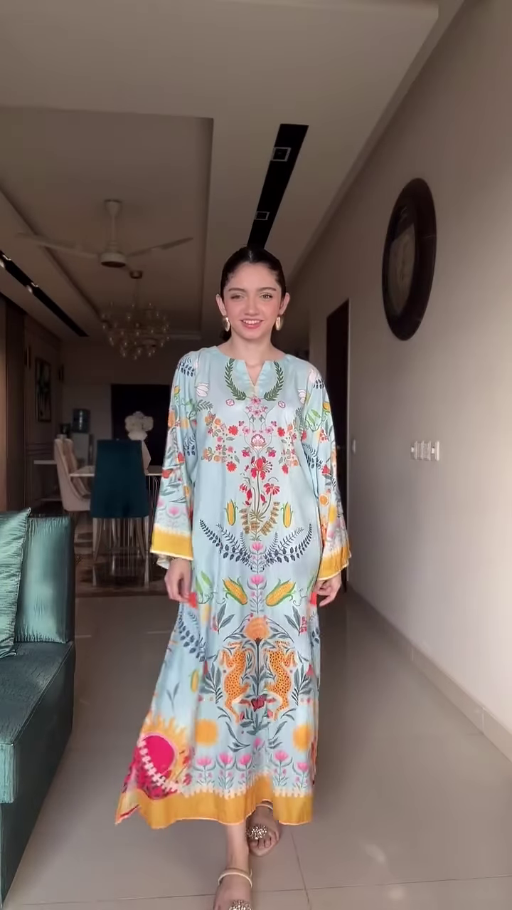 Ivory Kaftan-Style Maxi Dress with Bold Black Floral Print - Image 4
