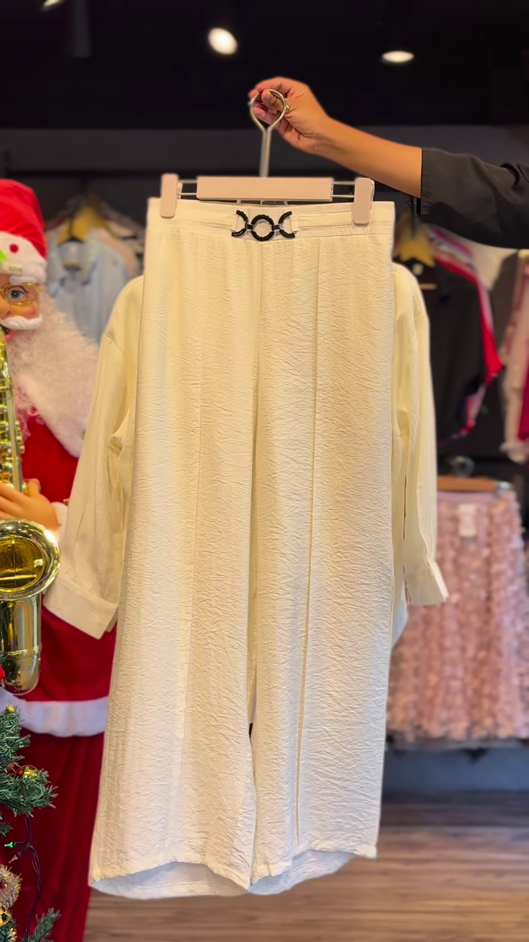 Modern Cream Textured Three-Piece Coordinate Set for Women - Image 2