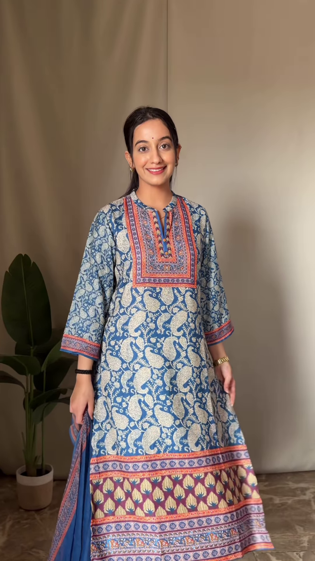 Ivory Silk Kurta with Traditional Multicolored Paisley Weaving - Image 3