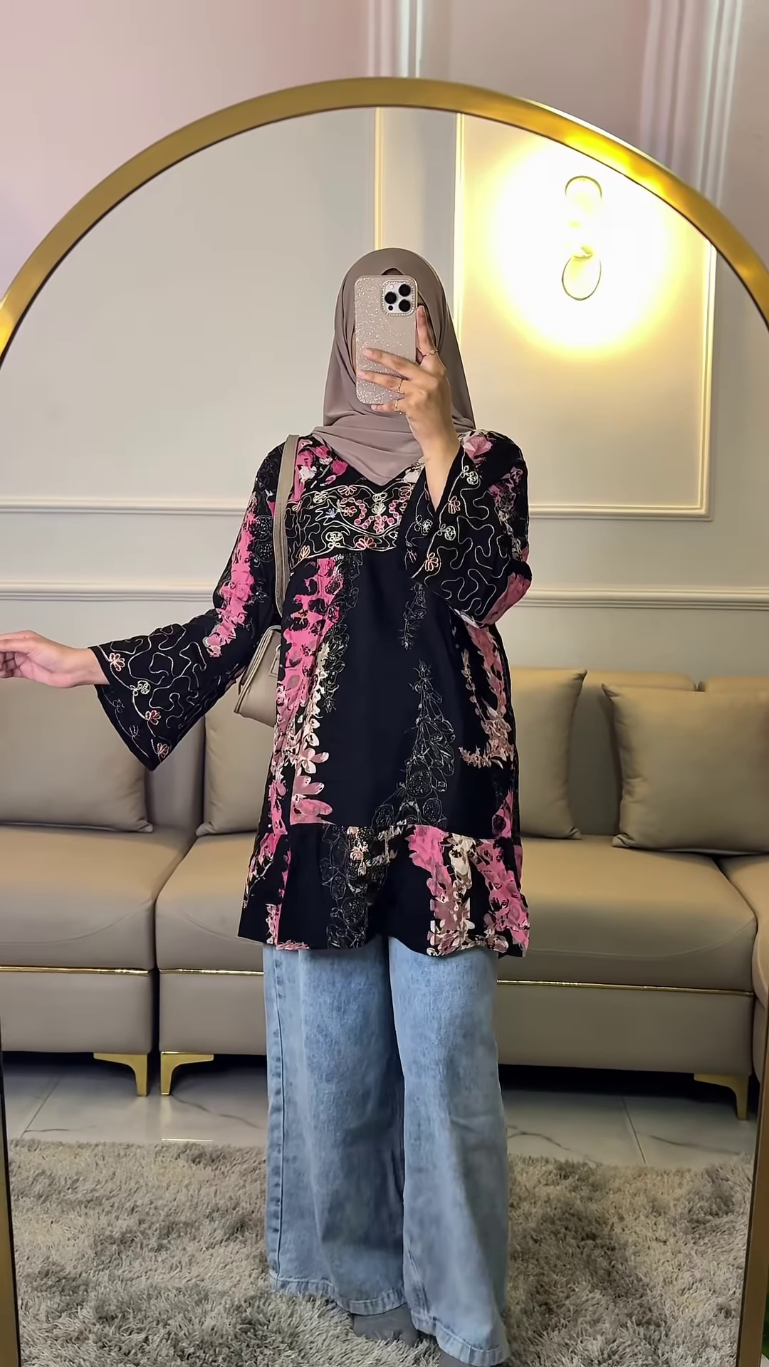 Bohemian Floral Print Tunic with Tassel Neckline and Flare Sleeves - Image 3