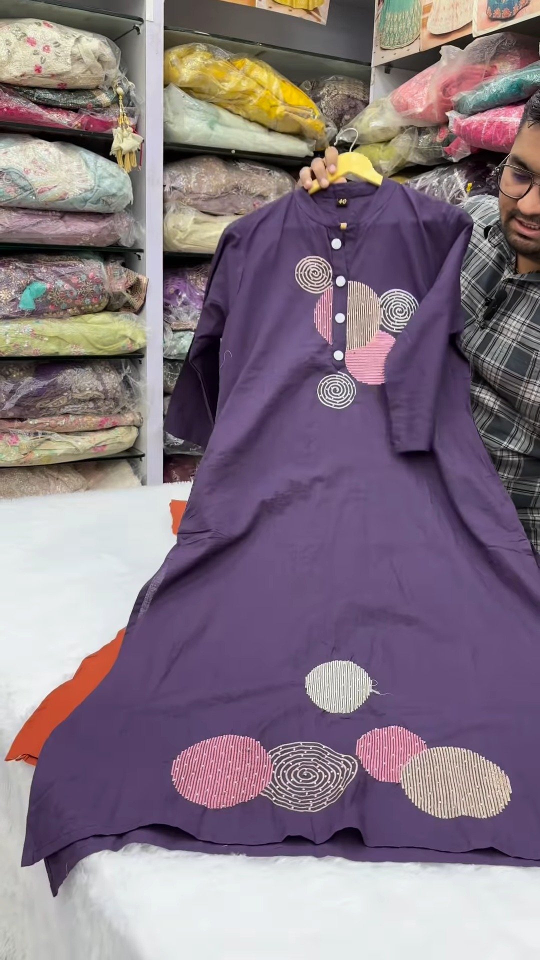 Minimalist Chic Circle-Motif Embroidered Kurta Set – Available in Terracotta & Deep Aubergine - Image 3