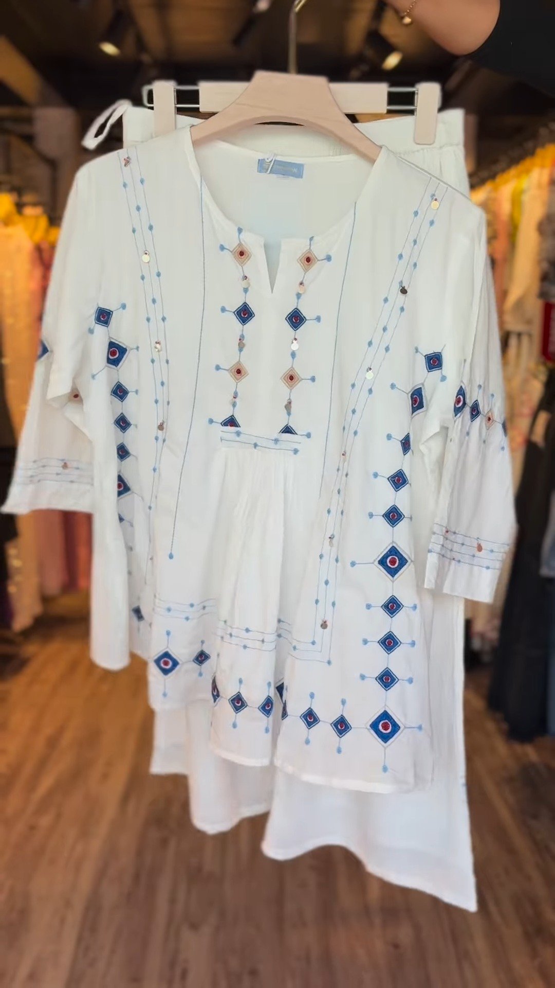 Ivory Embellished Cotton Kurta Set with Intricate Threadwork - Image 3