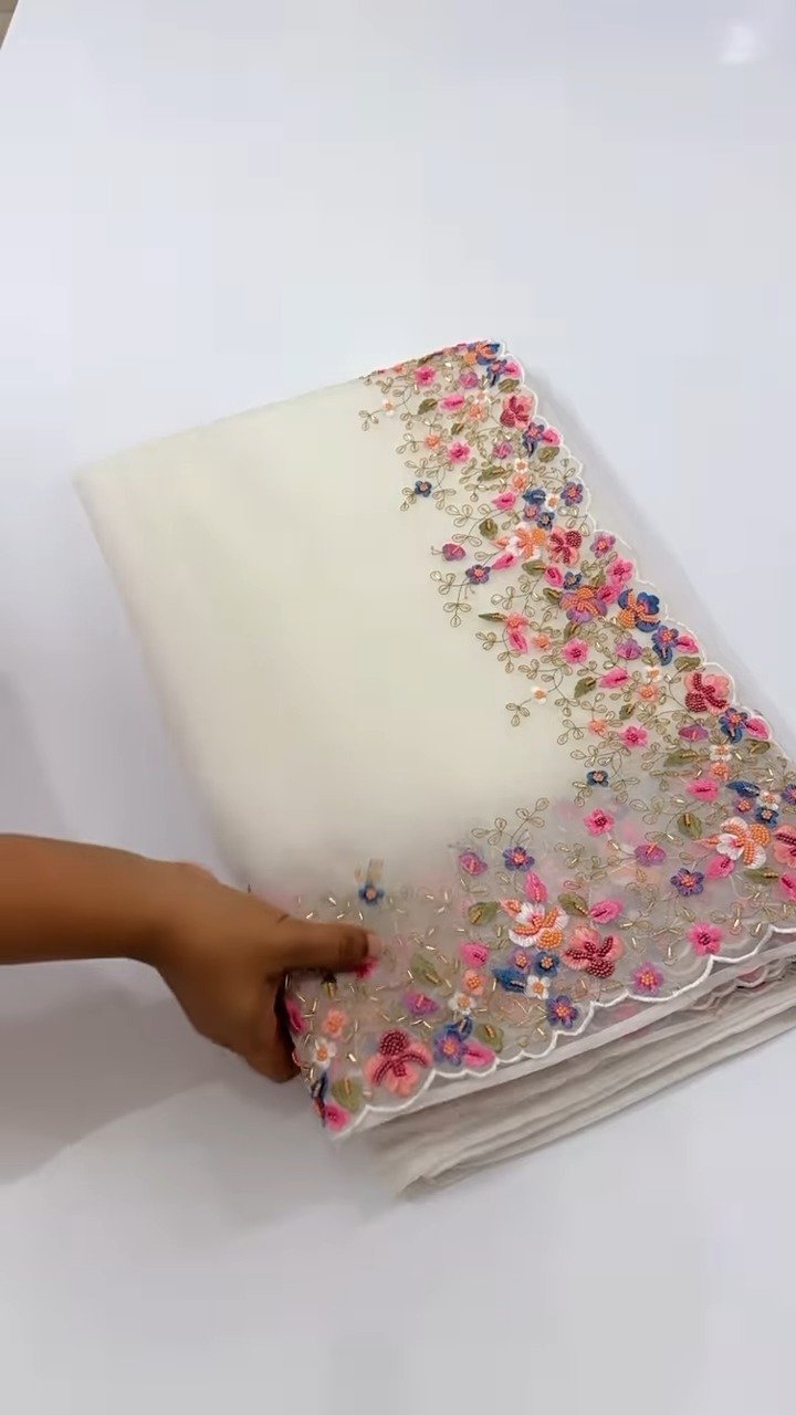 Ivory Organza Floral Embroidered Scalloped Saree - Image 3