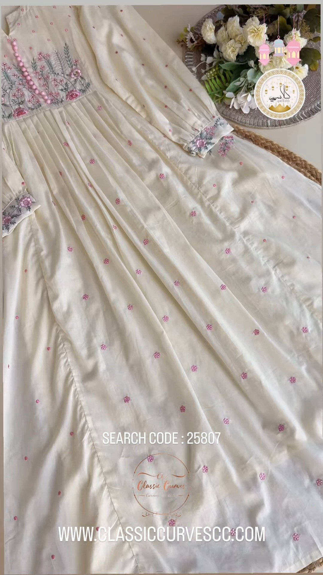Floral Embroidered Pleated Kurta Set with Scalloped Dupatta – Available in Cream & Pastel Pink - Image 2