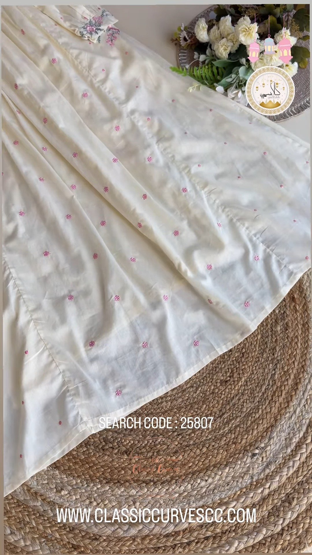 Floral Embroidered Pleated Kurta Set with Scalloped Dupatta – Available in Cream & Pastel Pink - Image 3