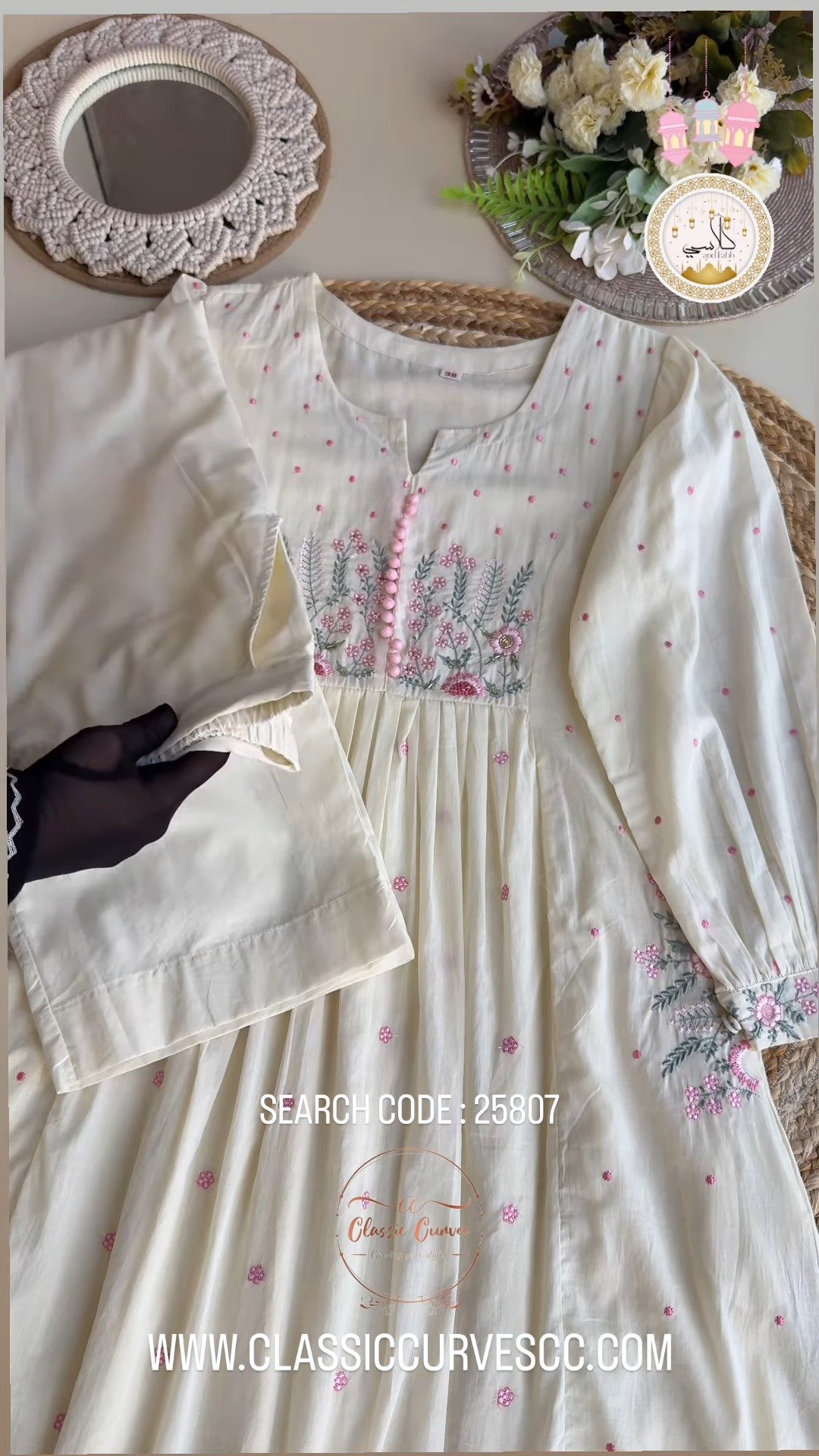 Floral Embroidered Pleated Kurta Set with Scalloped Dupatta – Available in Cream & Pastel Pink - Image 4