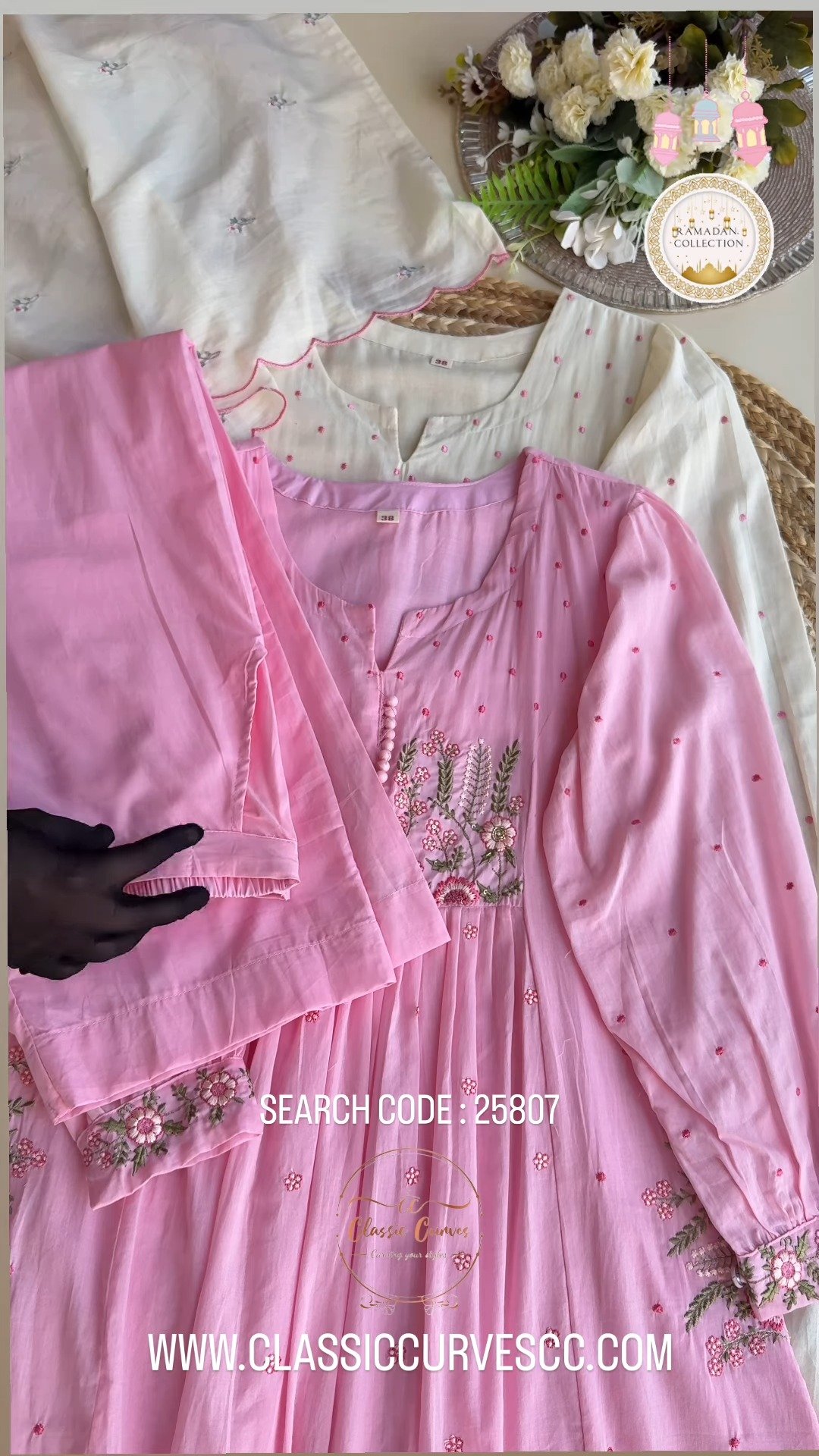 Floral Embroidered Pleated Kurta Set with Scalloped Dupatta – Available in Cream & Pastel Pink - Image 6