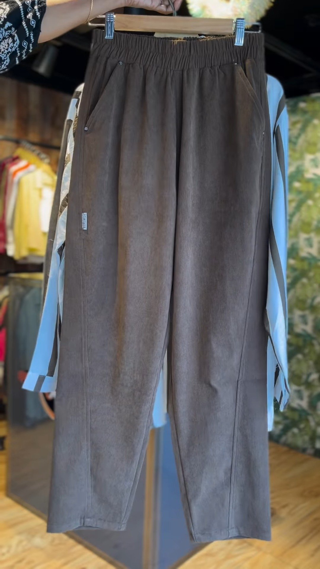 Minimalist Striped Co-ord Set with Elasticated Trousers - Image 4