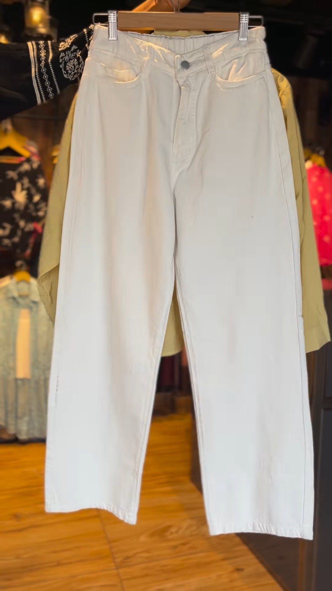 Sunshine Chic Co-ord Set: Textured Mustard Shirt & White Trousers - Image 3