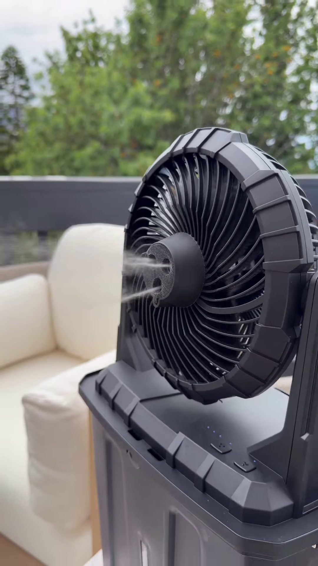 Portable Mist-Cooling Desktop Fan