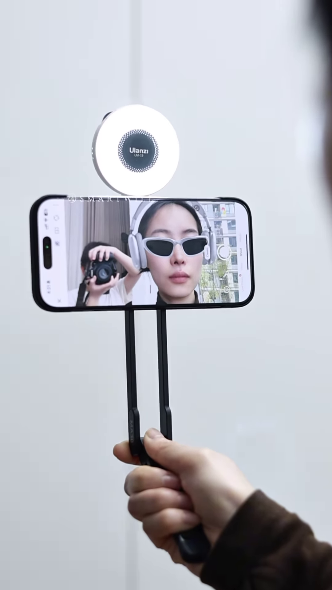 Adjustable Portable Phone Stand – Lightweight Tripod Holder for Smartphones and Mini Tablets - Image 2
